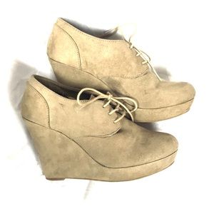 SOLD- Report Tan Suede Wedge Booties